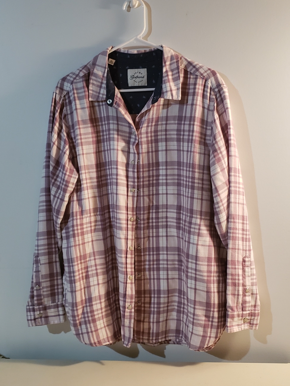 Soft Plaid Button-Down Shirt in Light Mauve and Cream - Unbranded